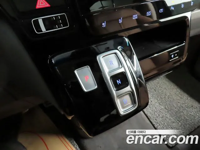 Hyundai Staria 2021 thumb 11