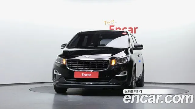 Kia Carnival 2018 thumb 6