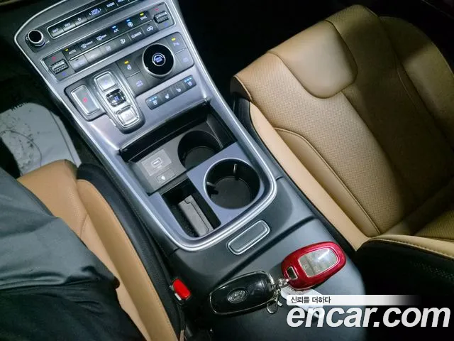 Hyundai Santa Fe 2023 thumb 6