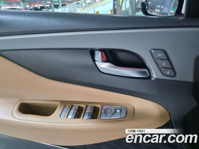 Hyundai Santa Fe 2023 thumb 8