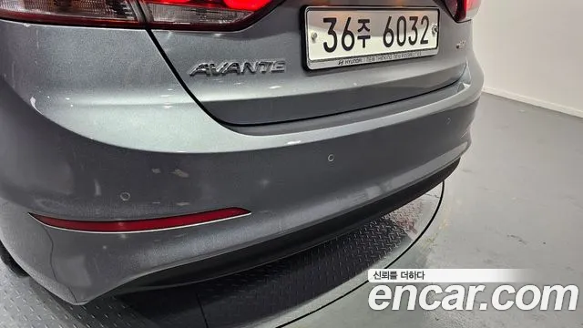 Hyundai Avante 2017 thumb 4