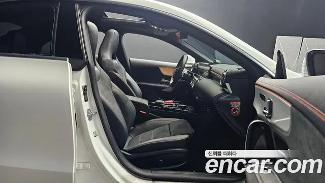 Mercedes-Benz A-Класс 2023 thumb 2