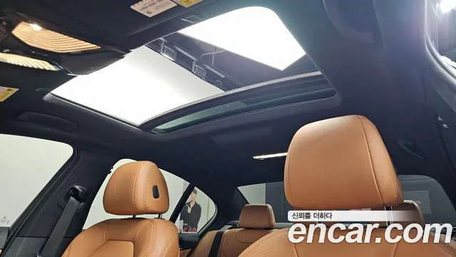 BMW 5 серии 2018 thumb 5
