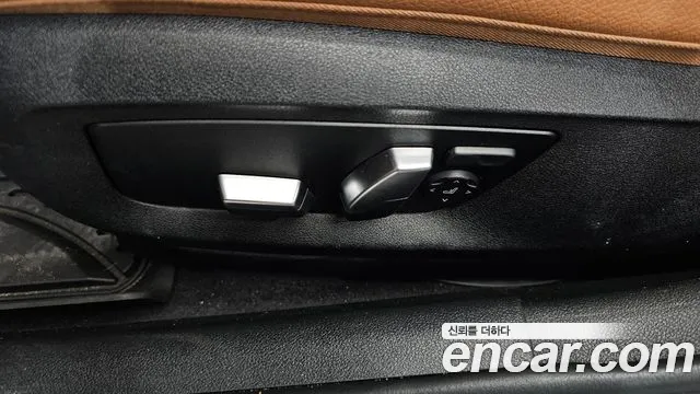BMW 5 серии 2018 thumb 12