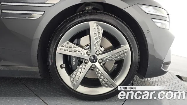 Genesis G80 2024 thumb 8