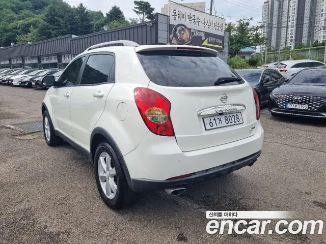 KGM Korando 2013 thumb 2