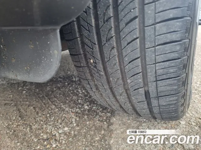 KGM Korando 2013 thumb 4