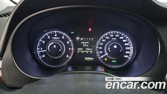 Hyundai Aslan 2016 thumb 3