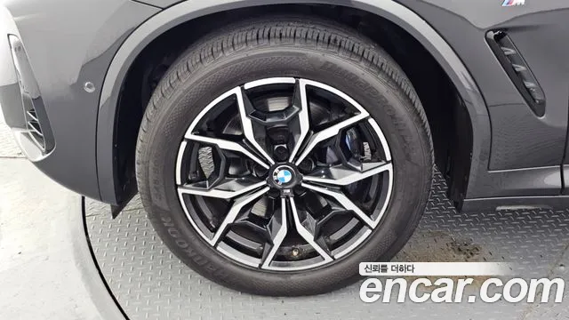 BMW X4 2023 thumb 2