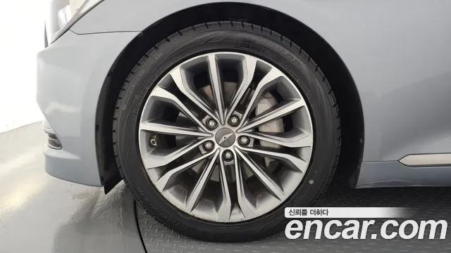 Hyundai Genesis 2015 thumb 2