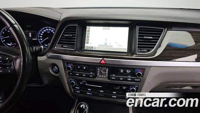 Hyundai Genesis 2015 thumb 10