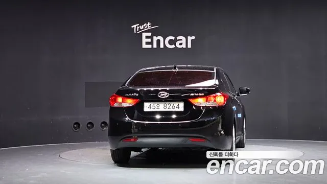 Hyundai Avante 2011 thumb 4