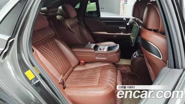 Genesis G90 2023 thumb 9