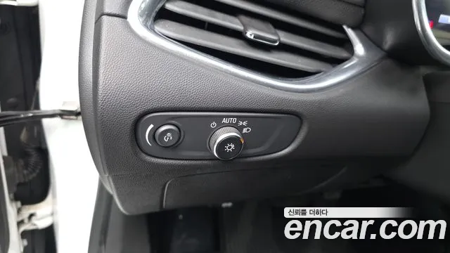 Chevrolet Malibu 2019 thumb 6