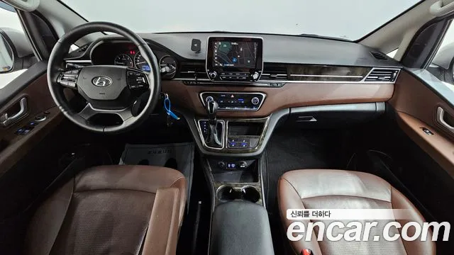 Hyundai Staria 2019 thumb 6