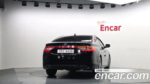 Hyundai Grandeur 2013 thumb 6