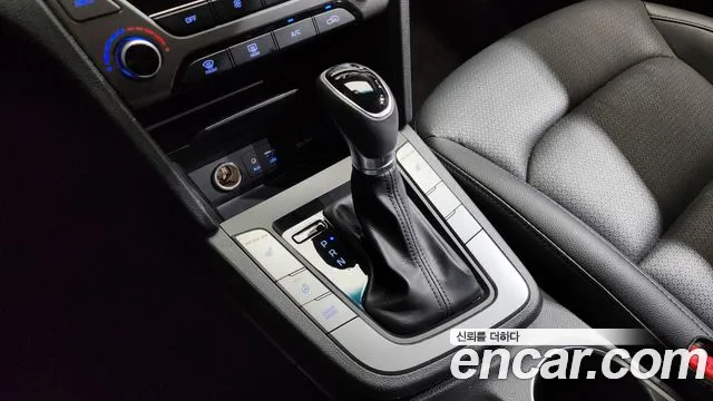 Hyundai Avante 2015 thumb 7