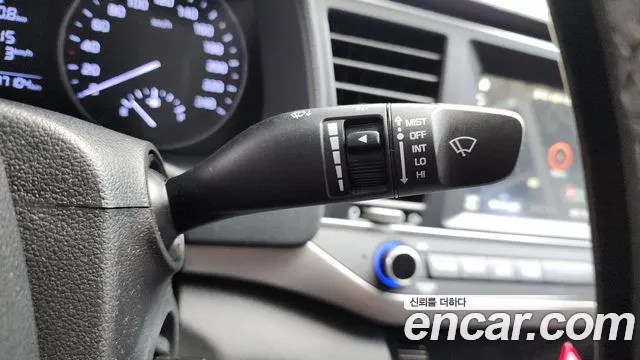 Hyundai Avante 2015 thumb 4