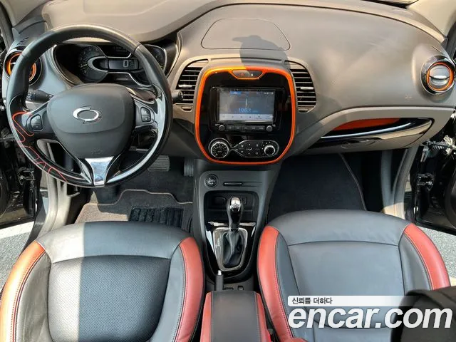 Renault QM3 2015 thumb 6