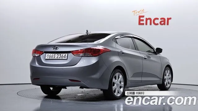 Hyundai Avante 2010 thumb 11