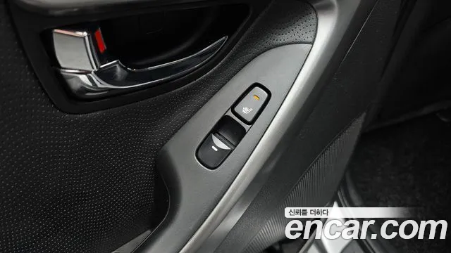 Hyundai Avante 2010 thumb 3