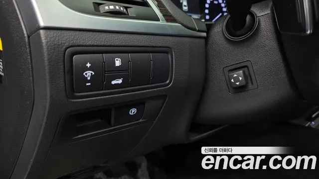 Genesis G80 2017 thumb 11