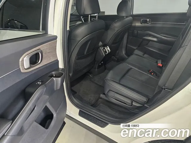 Kia Sorento 2023 thumb 10