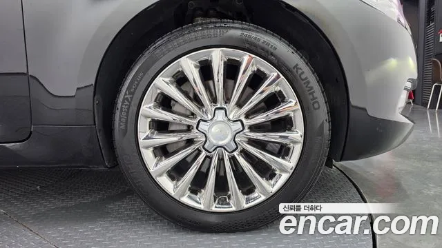 Kia K9 2016 thumb 6