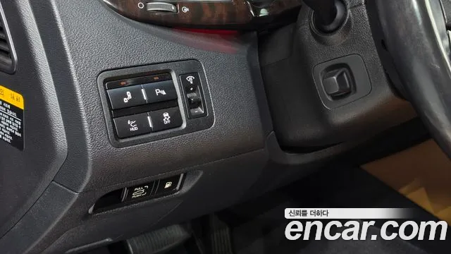 Kia K9 2016 thumb 4