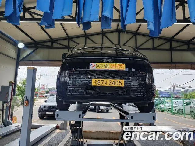Hyundai Staria 2025 thumb 6
