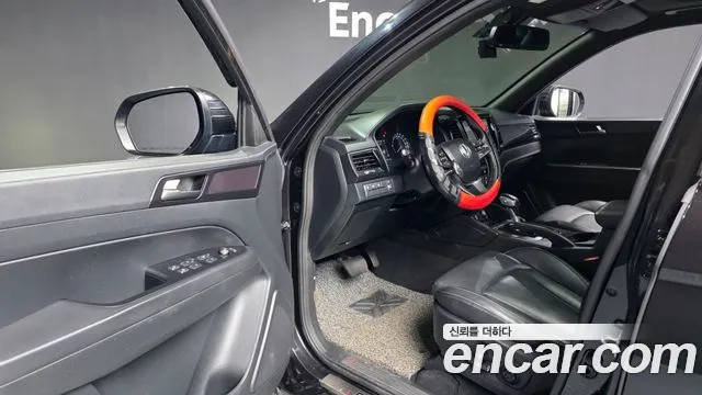 KGM Rexton 2020 thumb 10