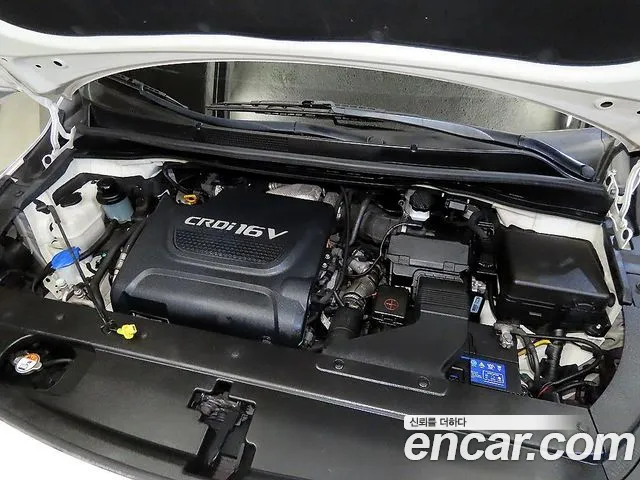 Kia Carnival 2016 thumb 10