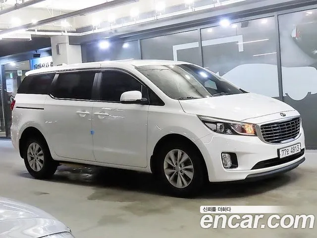 Kia Carnival 2016 thumb 2