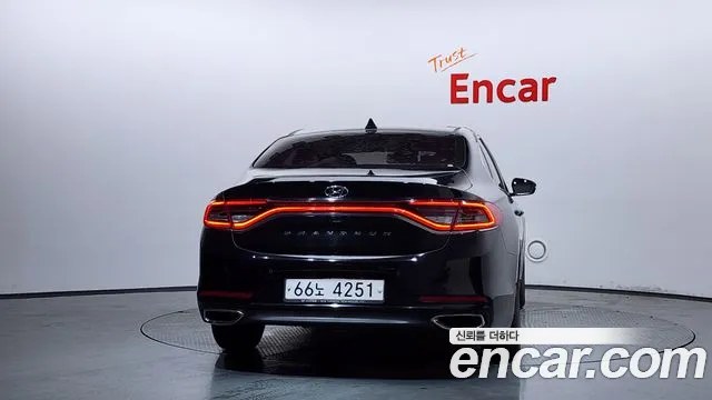 Hyundai Grandeur 2016 thumb 10