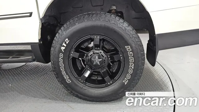 KGM Korando 2017 thumb 6