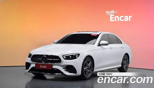 Mercedes-Benz E-Class 2023 thumb 4