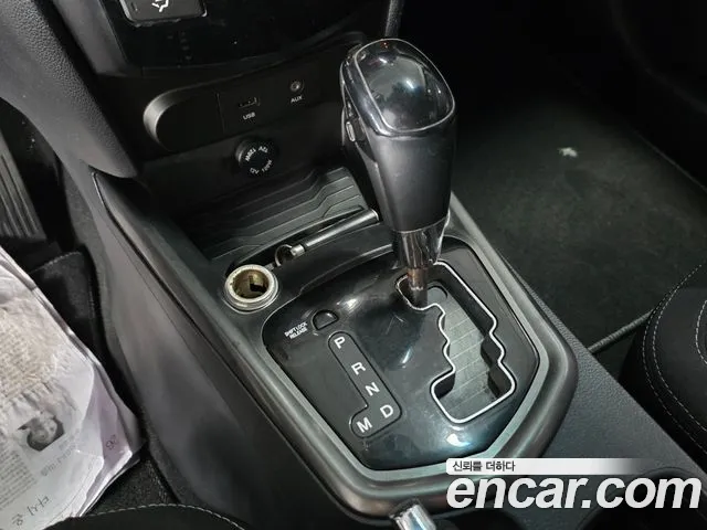 KGM Tivoli Air 2016 thumb 6