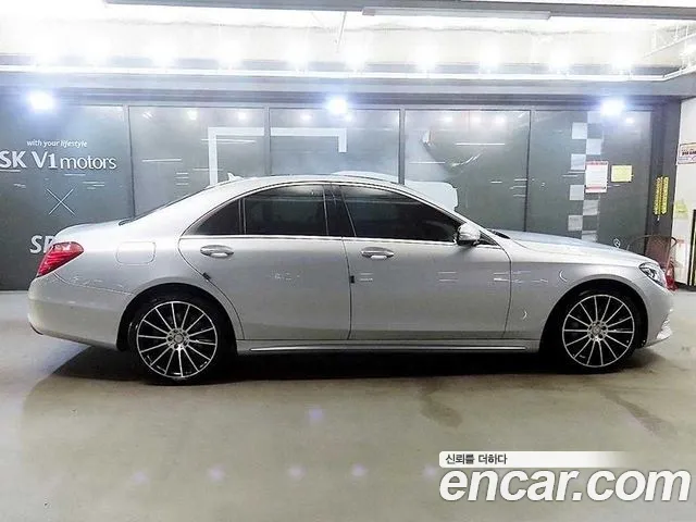 Mercedes-Benz S-Class 2017 thumb 10