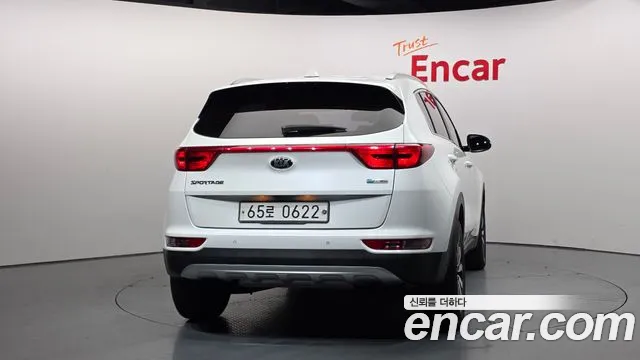 Kia Sportage 2016 thumb 11