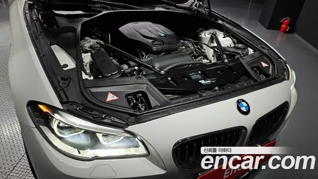 BMW 5 серии 2016 thumb 8