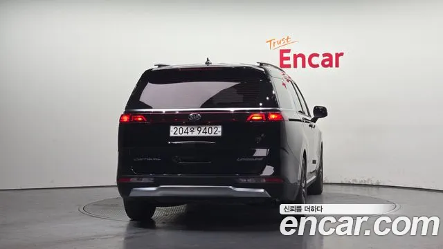 Kia Carnival 2021 thumb 12