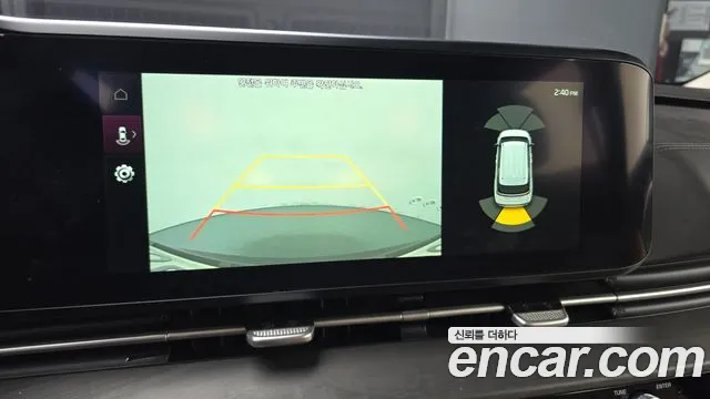 Kia Carnival 2021 thumb 3
