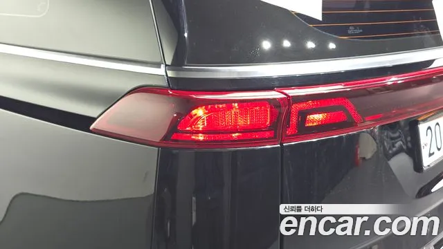 Kia Carnival 2021 thumb 10