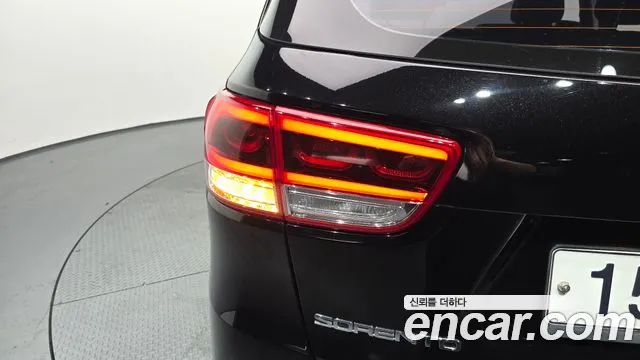 Kia Sorento 2016 thumb 11