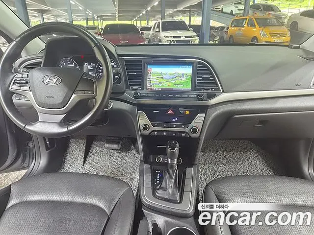 Hyundai Avante 2016 thumb 11
