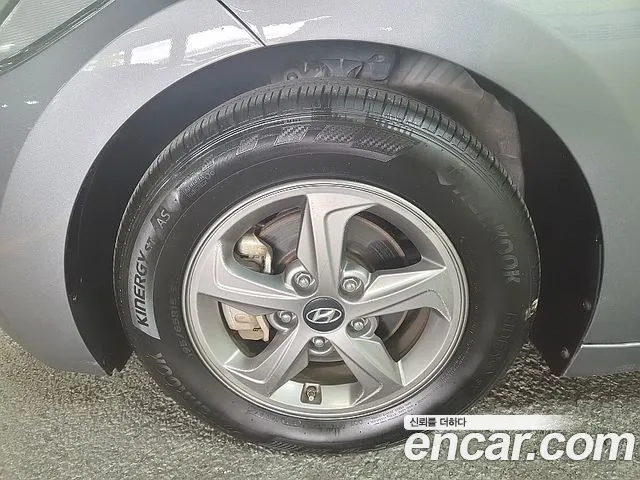 Hyundai Avante 2016 thumb 5