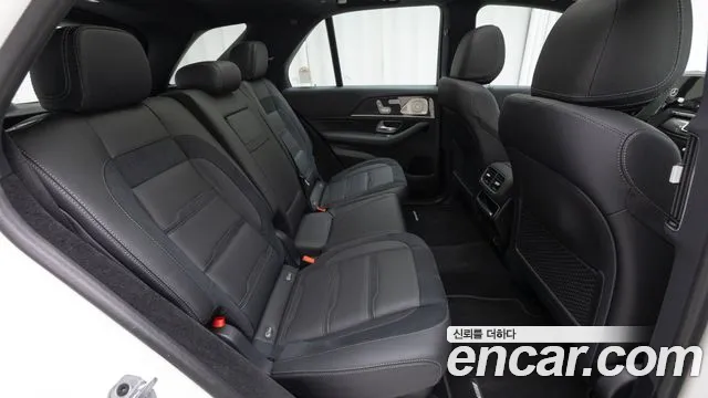 Mercedes-Benz E-Класс 2025 thumb 3
