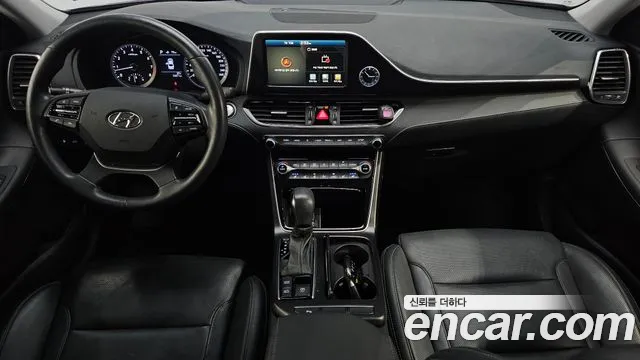 Hyundai Grandeur 2017 thumb 2