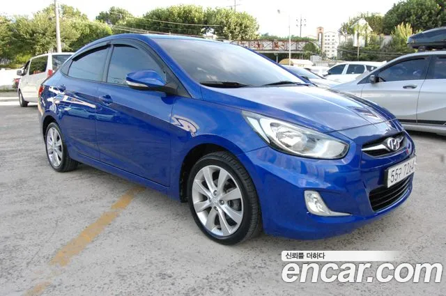Hyundai Accent 2011 thumb 8
