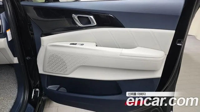 Kia Carnival 2024 thumb 10